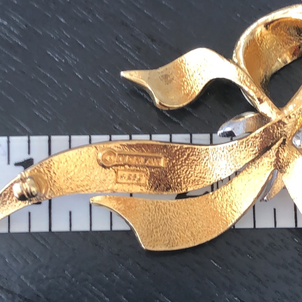 Signed Rhinestone & Enamel Brooch - Picture 5 of 7